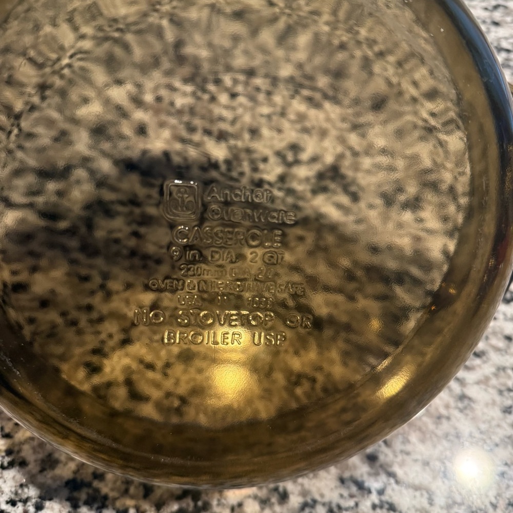 Anchor Hocking Amber Glass Casserole Dish with Lid - Picture 8 of 8